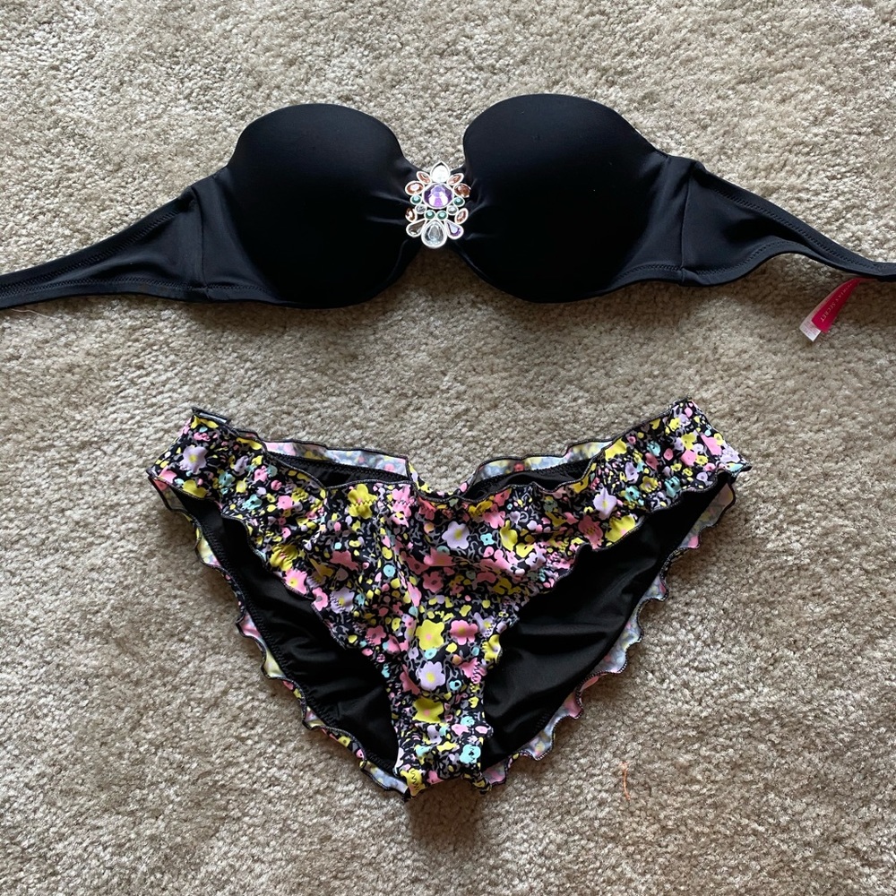 Victoria Secret bikini